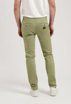 Sustainable MUD Jeans in black denim, featuring a classic fit and ethical craftsmanship.